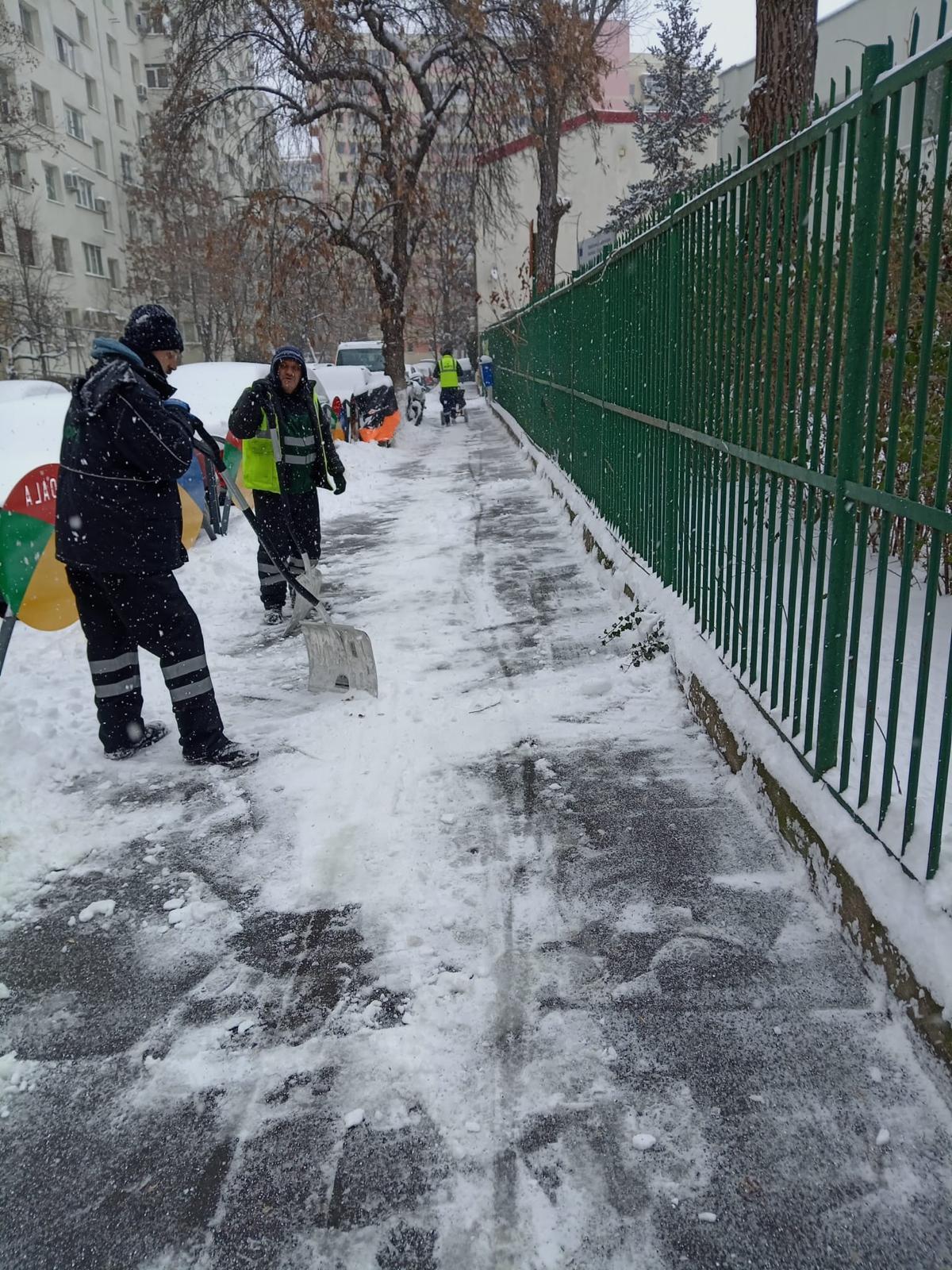 deszăpezirea în Bucureşti