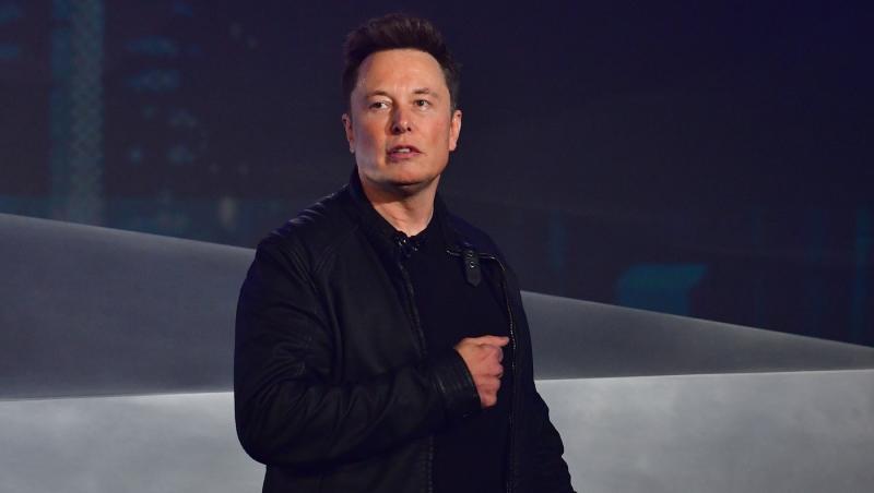 Elon Musk, despre anunţul lui Călin Georgescu potrivit căruia va interzice rețeaua Soros când va fi preşedinte: "România își merită propria suveranitate"