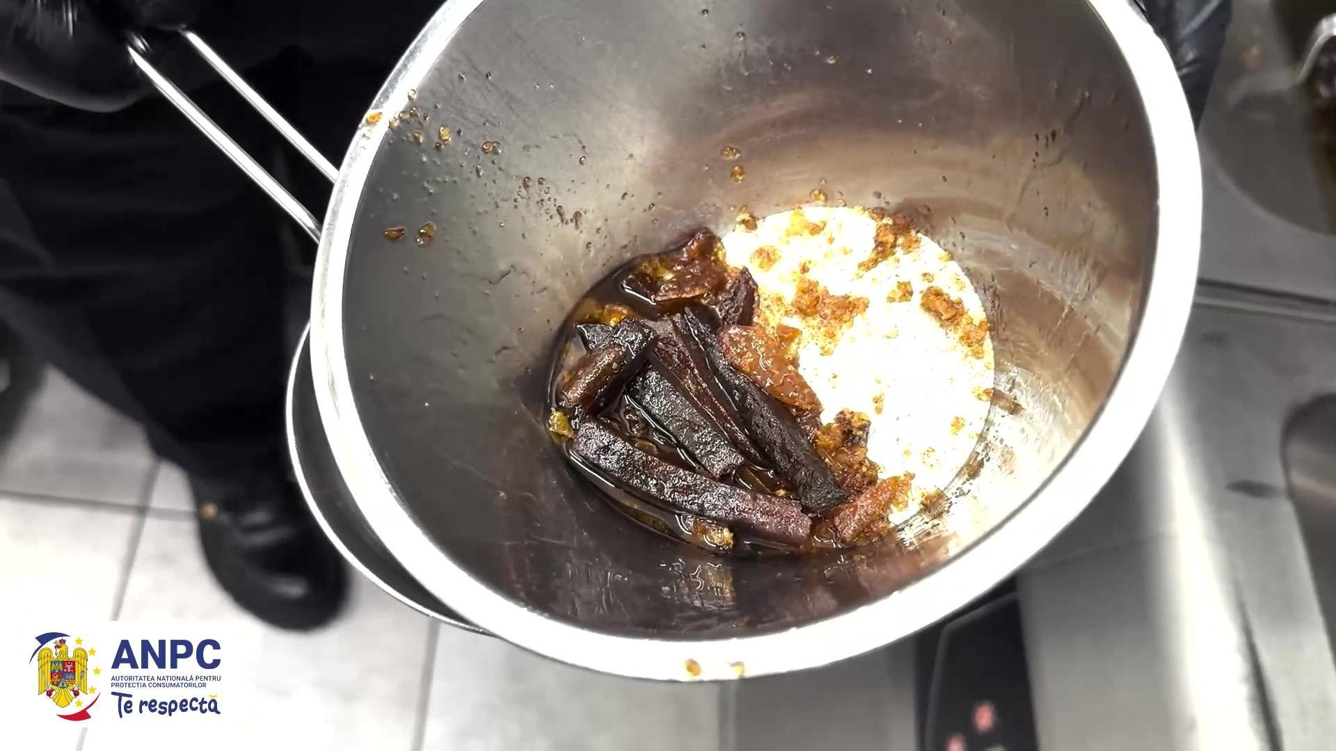 16 fast-food-uri şi magazine din Mall Băneasa, închise temporar de ANPC: mizerie în bucătării, produse expirate, frigidere insalubre