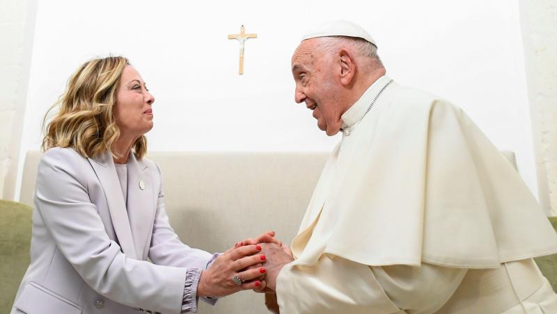 Papa Francisc, vizitat la spital de Giorgia Meloni: "Alert și receptiv. Nu și-a pierdut simțul umorului"