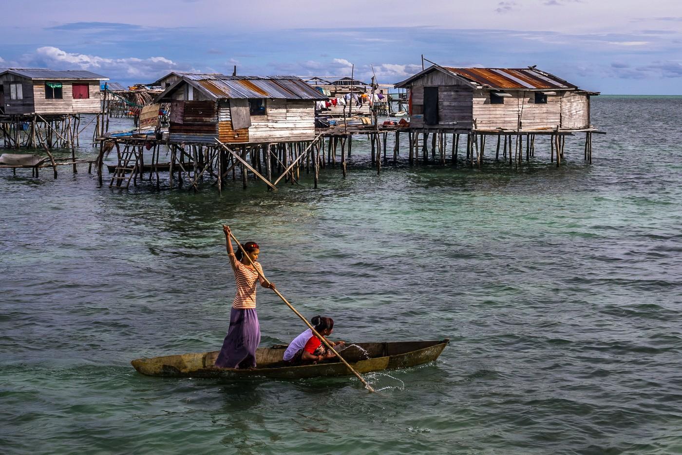 Comunitatea Bajau, oamenii care nu pun aproape niciodată piciorul pe uscat