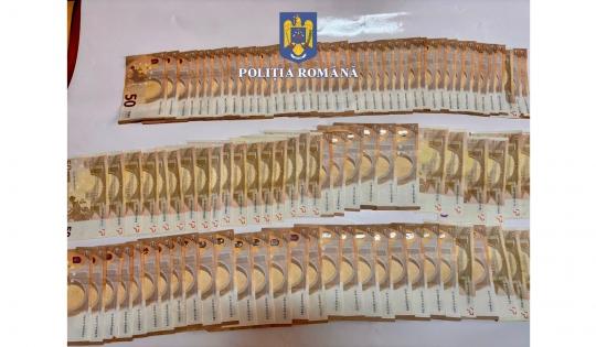 Bacău: Tânără acuzată că și-a jefuit părinții