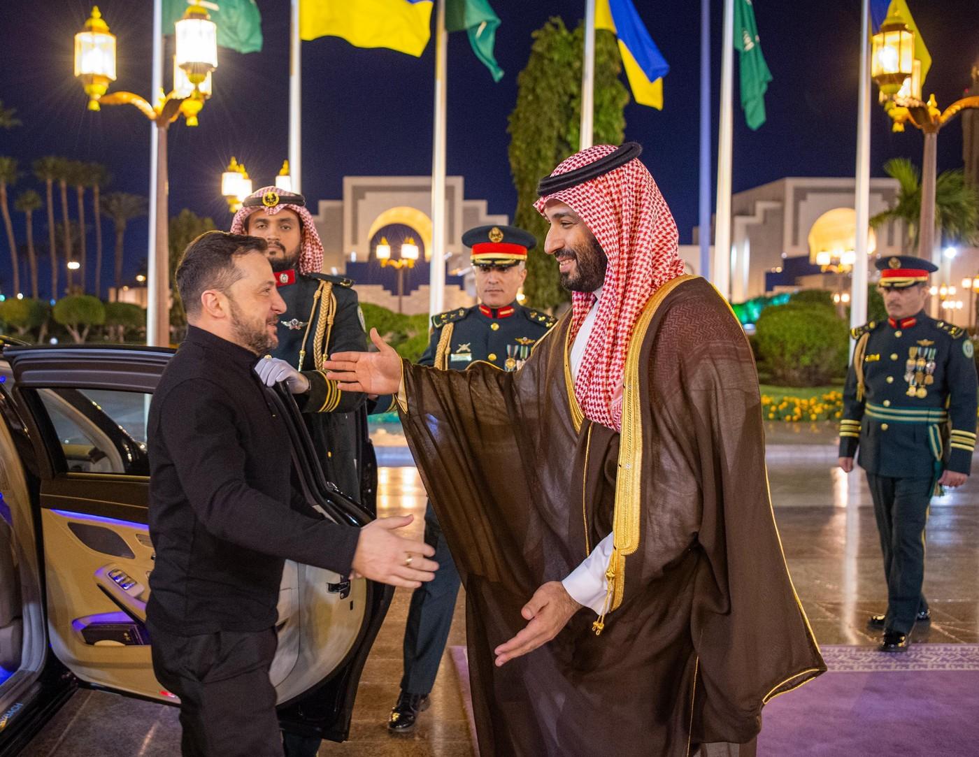 Volodimir Zelenski, primit de prinţul moştenitor al Arabiei Saudite