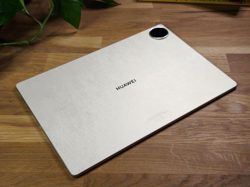 Review HUAWEI MatePad Pro 13.2: O tabletă premium care redefinește experiența digitală Review HUAWEI MatePad Pro 13.2: O tabletă premium care redefinește experiența digitală