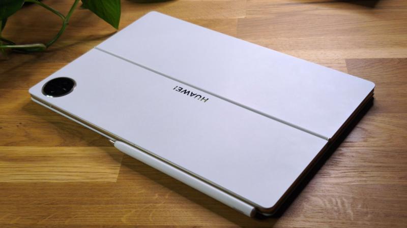 Review HUAWEI MatePad Pro 13.2: O tabletă premium care redefinește experiența digitală Review HUAWEI MatePad Pro 13.2: O tabletă premium care redefinește experiența digitală