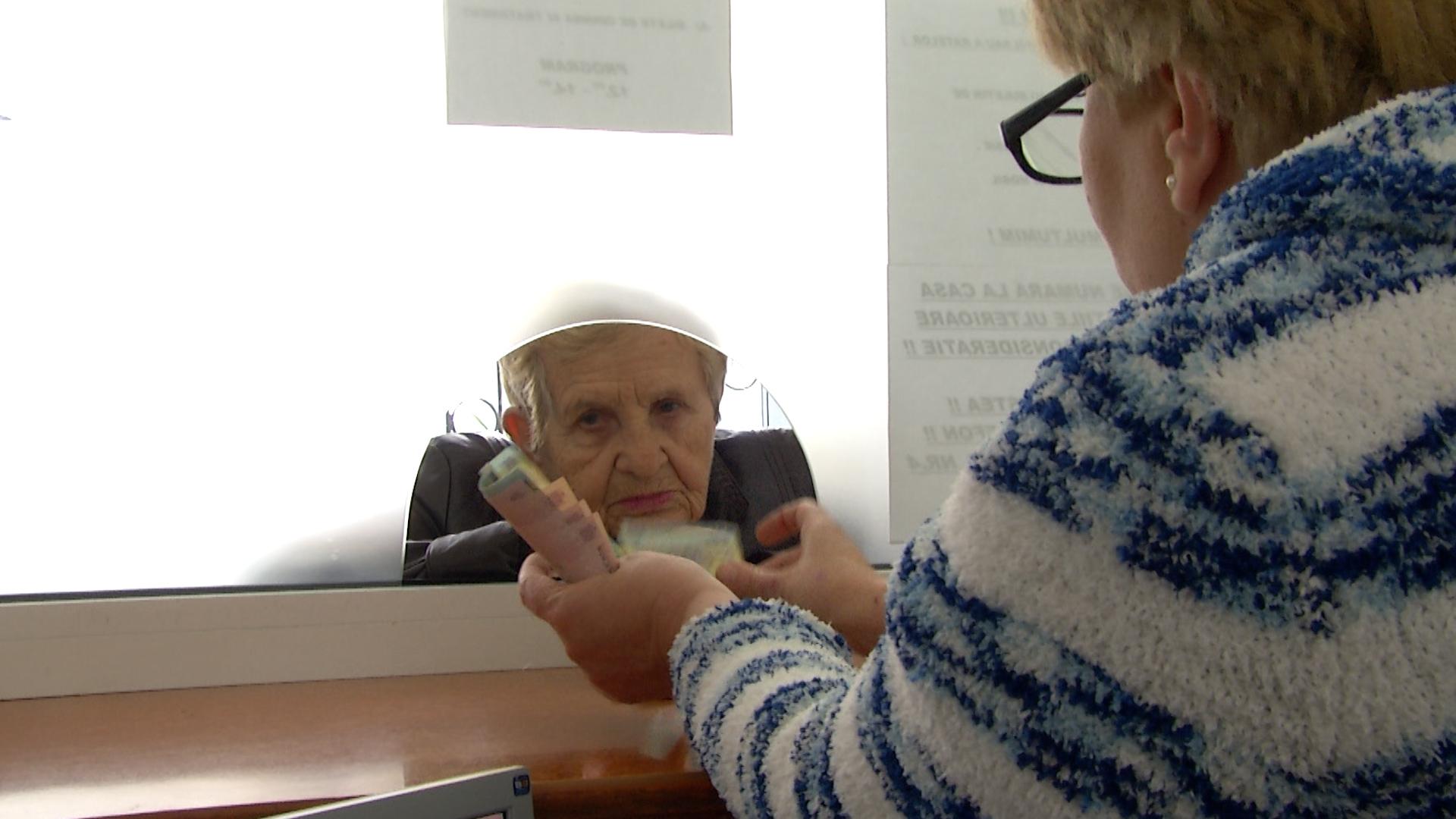 Cei mai mulţi români îşi doresc să ajungă să beneficieze de o pensie care să le ofere un trai cât de cât liniștit, iar potrivit unui studiu recent, suma corectă ar fi de aproape 5000 de lei.