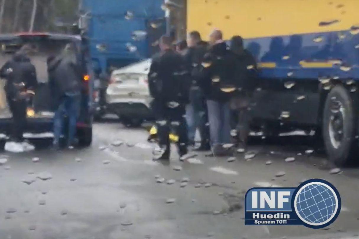 Cadavrul unui fost viceprimar din Bihor, abandonat timp de cinci ore pe marginea drumului. Bărbatul fusese victima unui accident