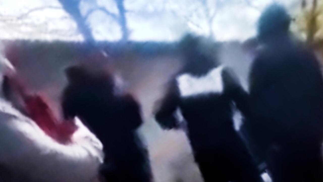 Un elev de 15 ani s-a ales cu brăţară de monitorizare după o bătaie