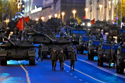 Rusia își reface armata mai rapid decât credea Occidentul: 40.000 de soldați noi pe lună și 300 de tancuri T-90M produse anual Rusia își reface armata mai rapid decât credea Occidentul: 40.000 de soldați noi pe lună și 300 de tancuri T-90M produse anual