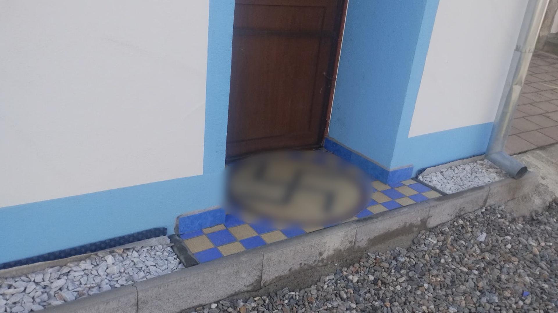 "E vai de capul lui!" Un bărbat din Sibiu, sub control judiciar din cauza pasiunii lui pentru liderii controversaţi