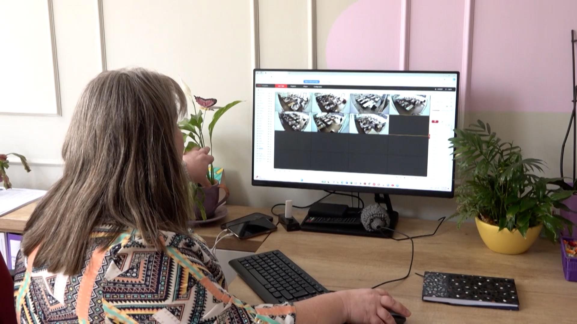 Şcolile din România, dotate cu sisteme de monitorizare audio-video