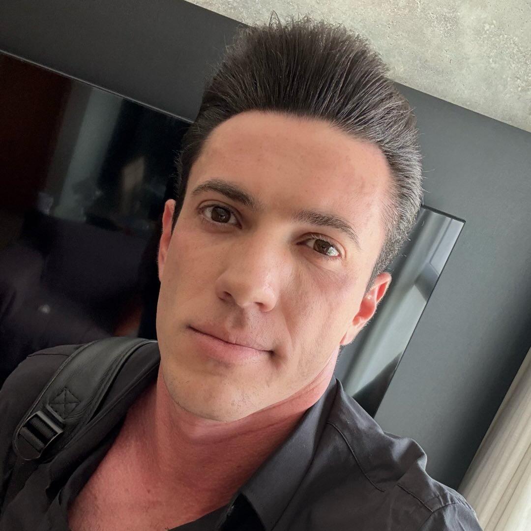 Şi-a ucis soţia şi a ieşit cu amanta la întâlnire la doar câteva ore după fapta sa. Culturistul din Brazilia a pus crima la cale cu ajutorul mamei sale