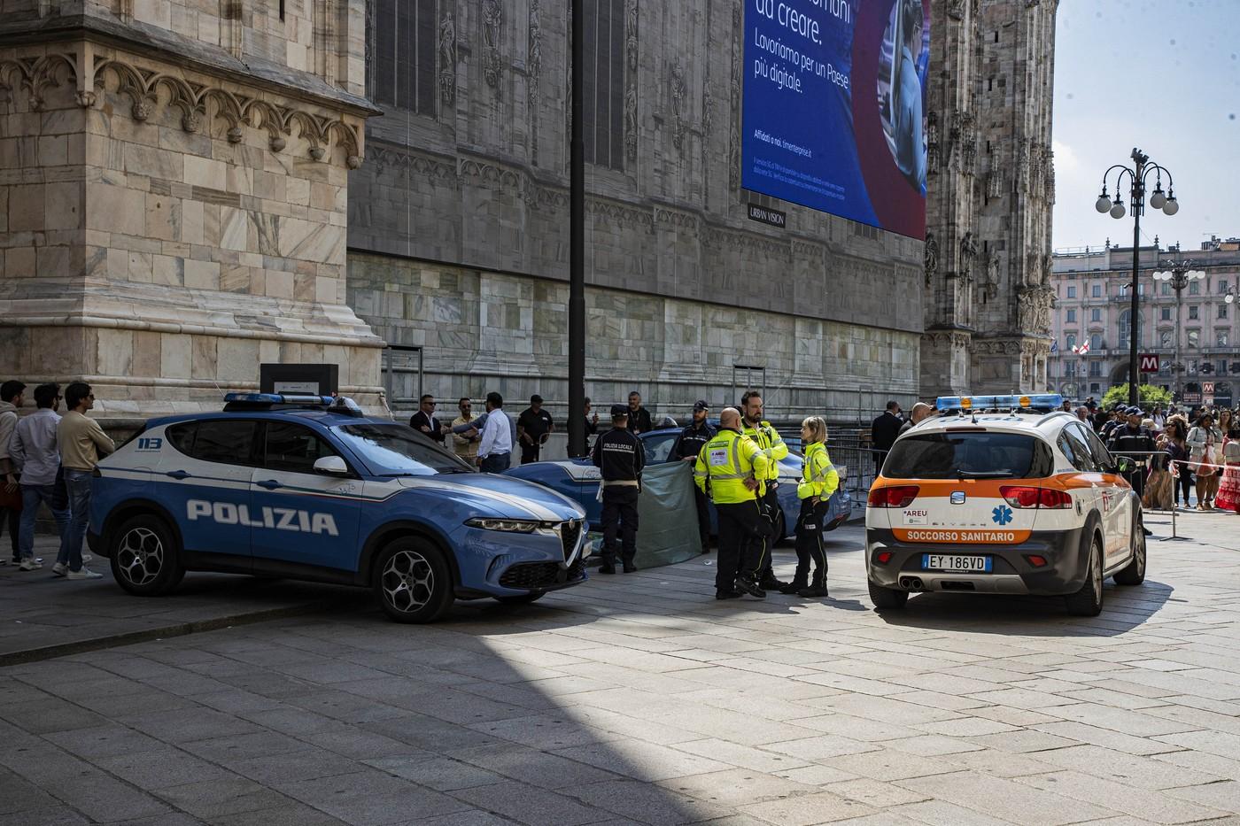 "Am auzit o bubuitură şi am văzut pantofii zburând". Un criminal condamnat, sinucidere şocantă: s-a aruncat în gol de pe Domul din Milano printre turişti