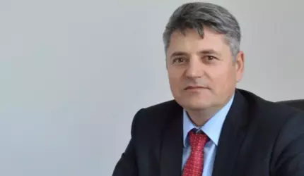 Primarul comunei cu cele mai multe fonduri europene absorbite îl susţine pe Nicuşor Dan