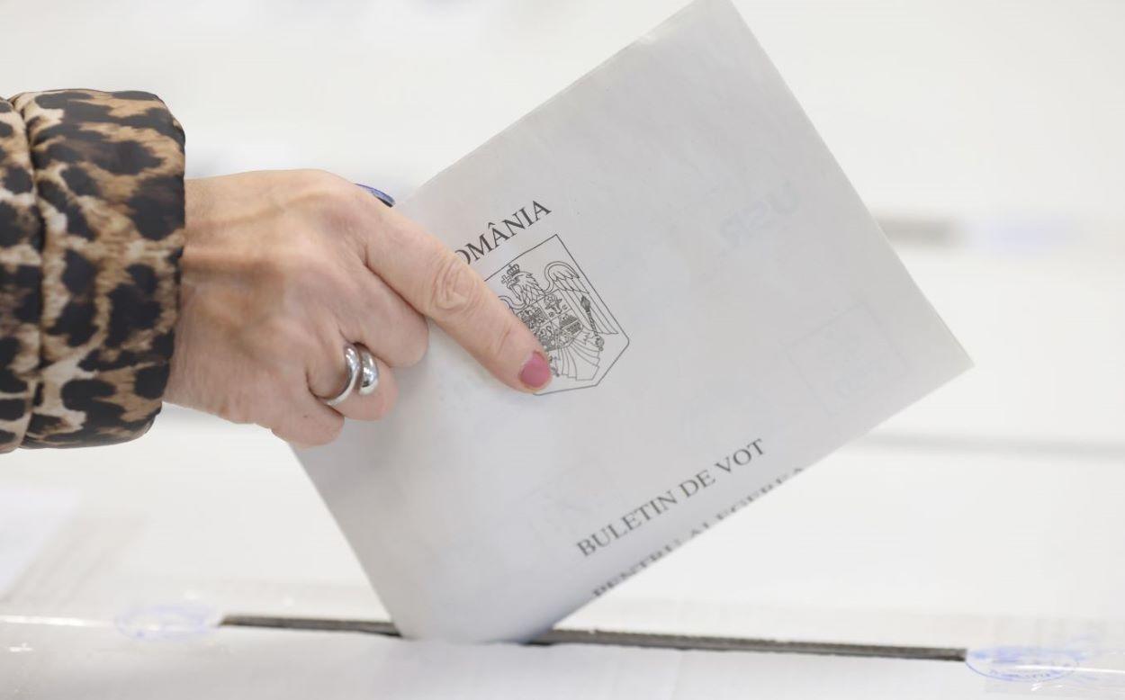 Alegeri prezidenţiale 2025. Prezenţa la vot în timp real
