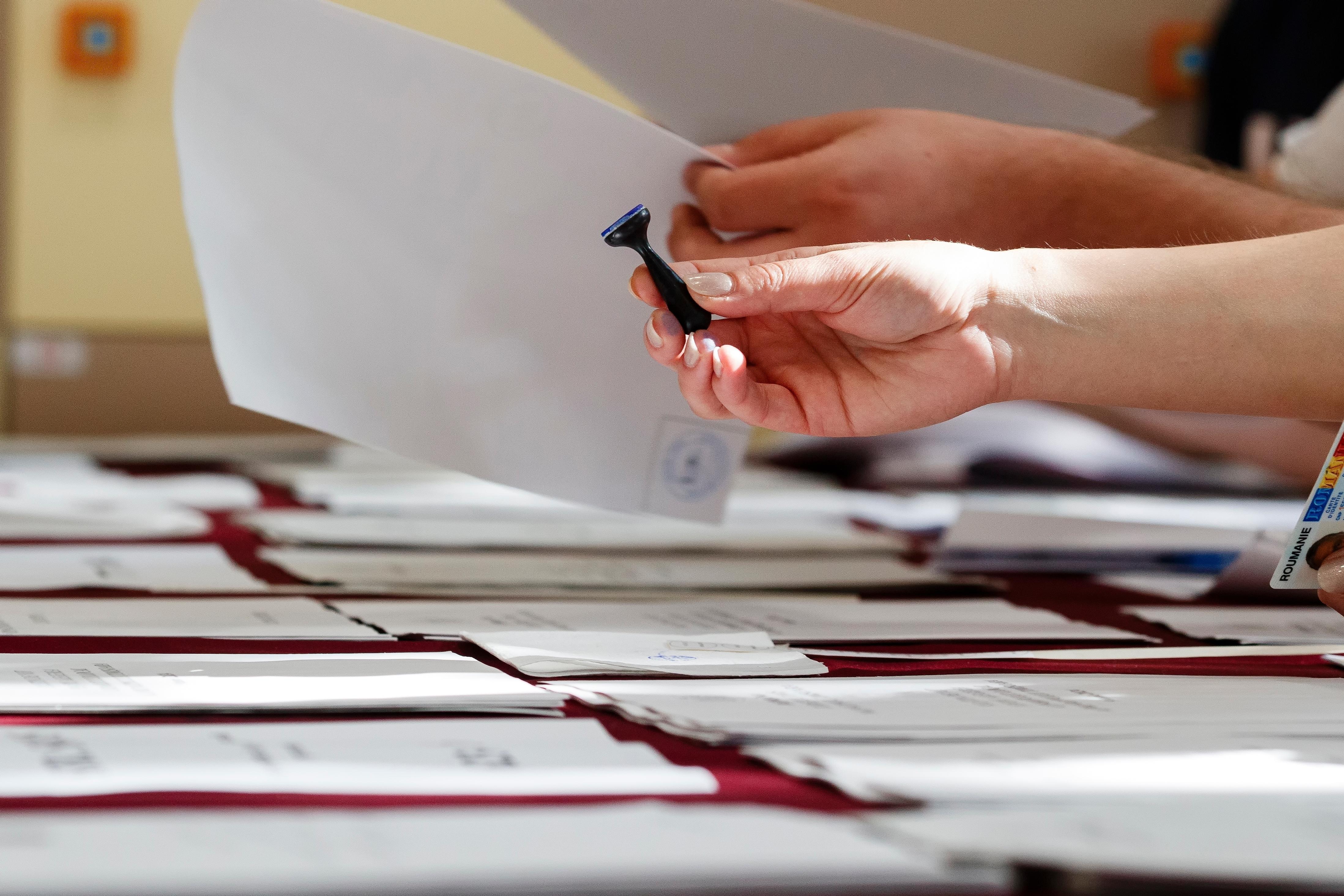 Secţie de votare, la alegerile prezidenţiale din România, turul II, mai 2025