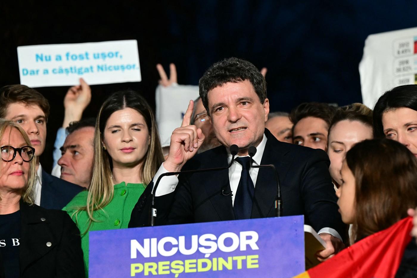 Nicuşor Dan: "Azi a câștigat o comunitate de români care vrea o schimbare profundă. Nu există două Românii, trebuie să luptăm pentru una singură"