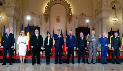 FT: Votul de duminică va marca începutul unuia dintre cele mai controversate şi imprevizibile evenimente politice din istoria postcomunistă a României