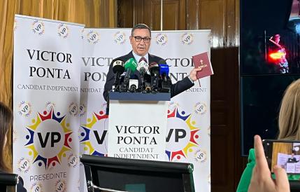 Ponta spune că Antonescu s-ar afla în spatele fotografiilor publicate de Lasconi: "Puteau să-l pună și pe Simion în poze" Ponta spune că Antonescu s-ar afla în spatele fotografiilor publicate de Lasconi: "Puteau să-l pună și pe Simion în poze"