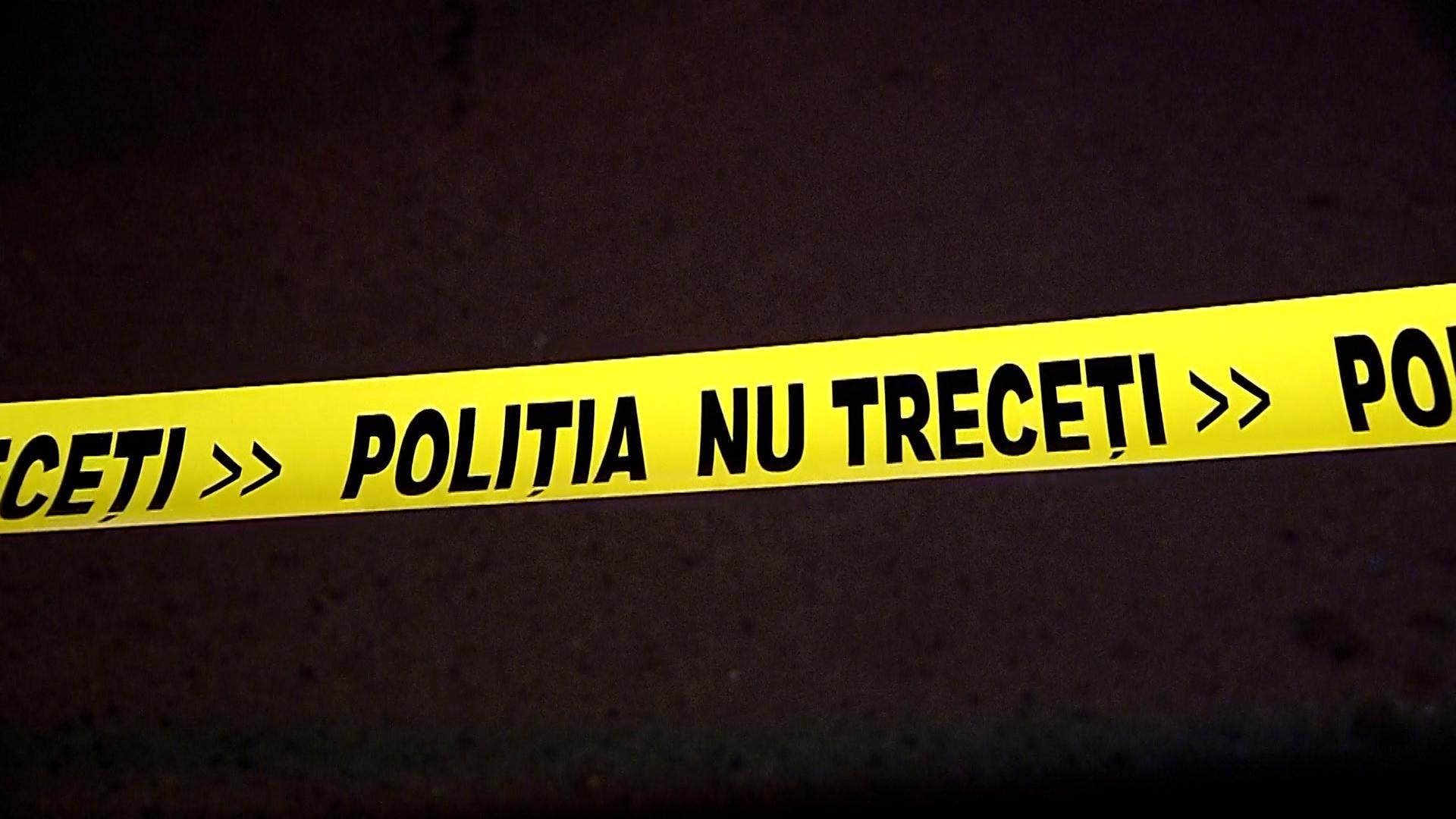 Şi-a aruncat fiica de la etajul 5, după care a urmat-o. O mamă şi copila ei se zbat între viaţă şi moarte, după un incident şocant petrecut în Sectorul 2 al Capitalei