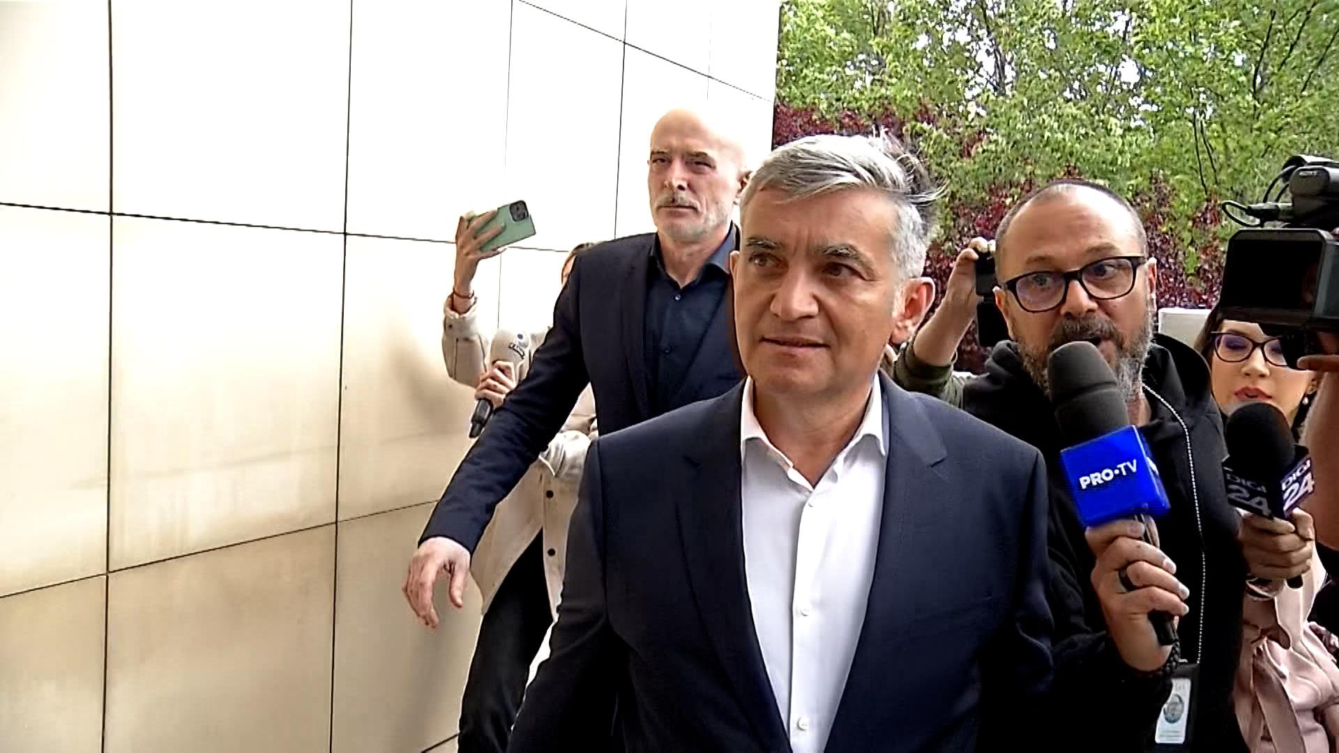 Fostul primar din Sinaia, din nou după gratii. Vlad Oprea ar fi încălcat regulile controlului judiciar