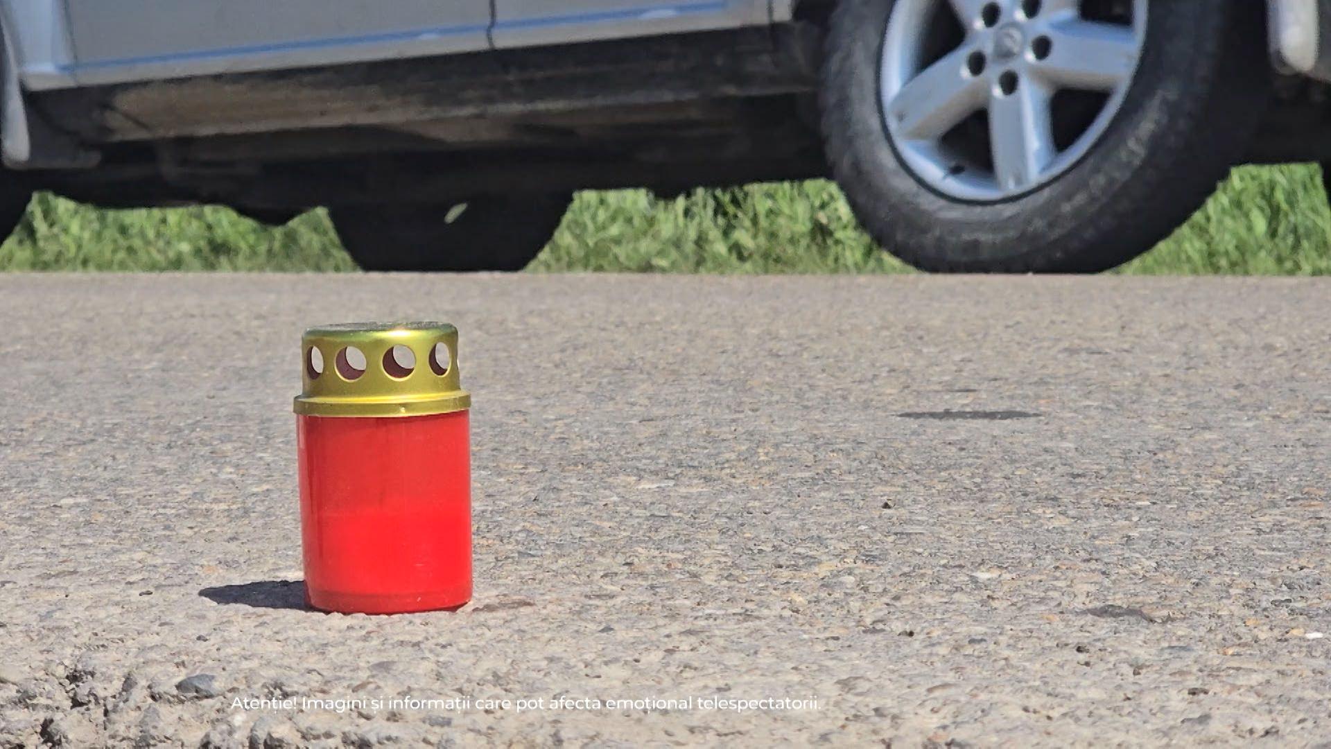 Au venit să aprindă lumânări pentru ruda moartă în accident şi au găsit încă un cadavru, la şase ore de la incident. Filmul tragediei din Botoşani