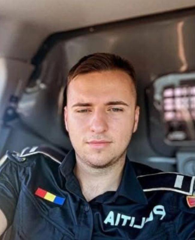 Un poliţist din Ialomiţa a murit la 21 de ani, după ce s-a răsturnat cu maşina pe un drum comunal. Valentin a fost aruncat din autoturism