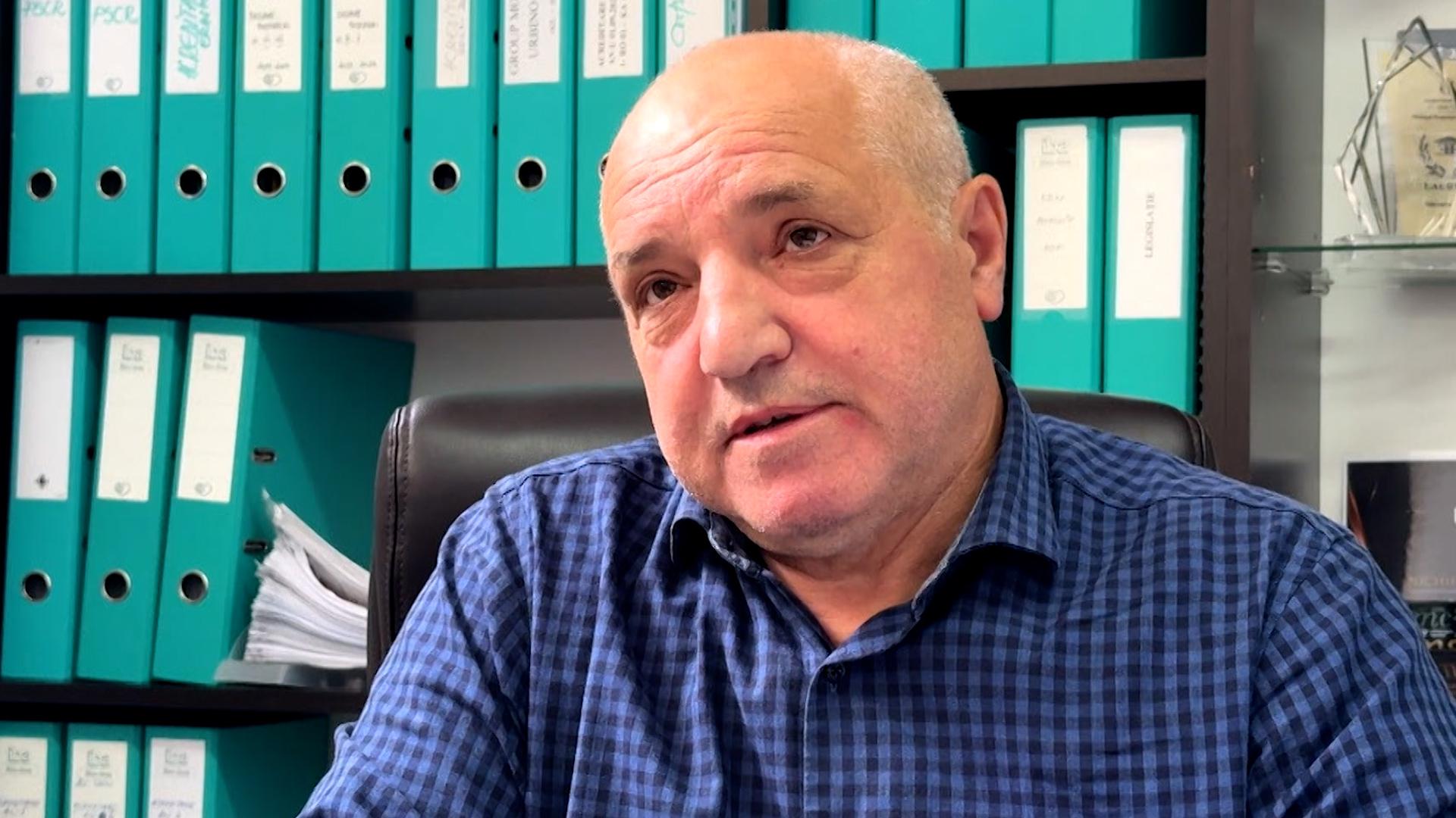 La 31 de ani, Liviu se luptă să trăiască pentru fiul său, după un accident de motocicletă. În urmă cu doi ani, îşi pierdea soţia şi fiica, tot într-o tragedie rutieră