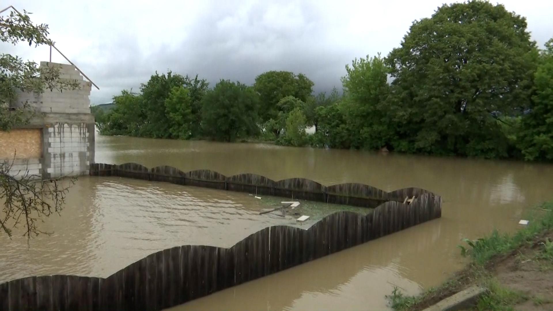 probleme inundatii in tara
