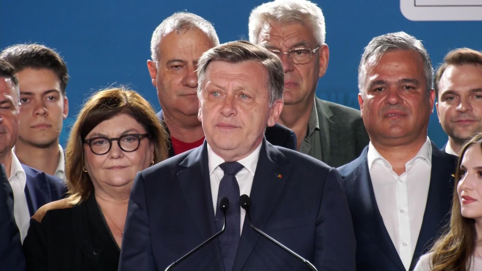 Crin Antonescu a fost eliminat din cursa pentru Cotroceni de George Simion si Nicusor Dan