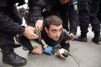 Cea mai mare pagină de Facebook dedicată ultraşilor: Un fost lider de galerie e pe cale să devină președintele României