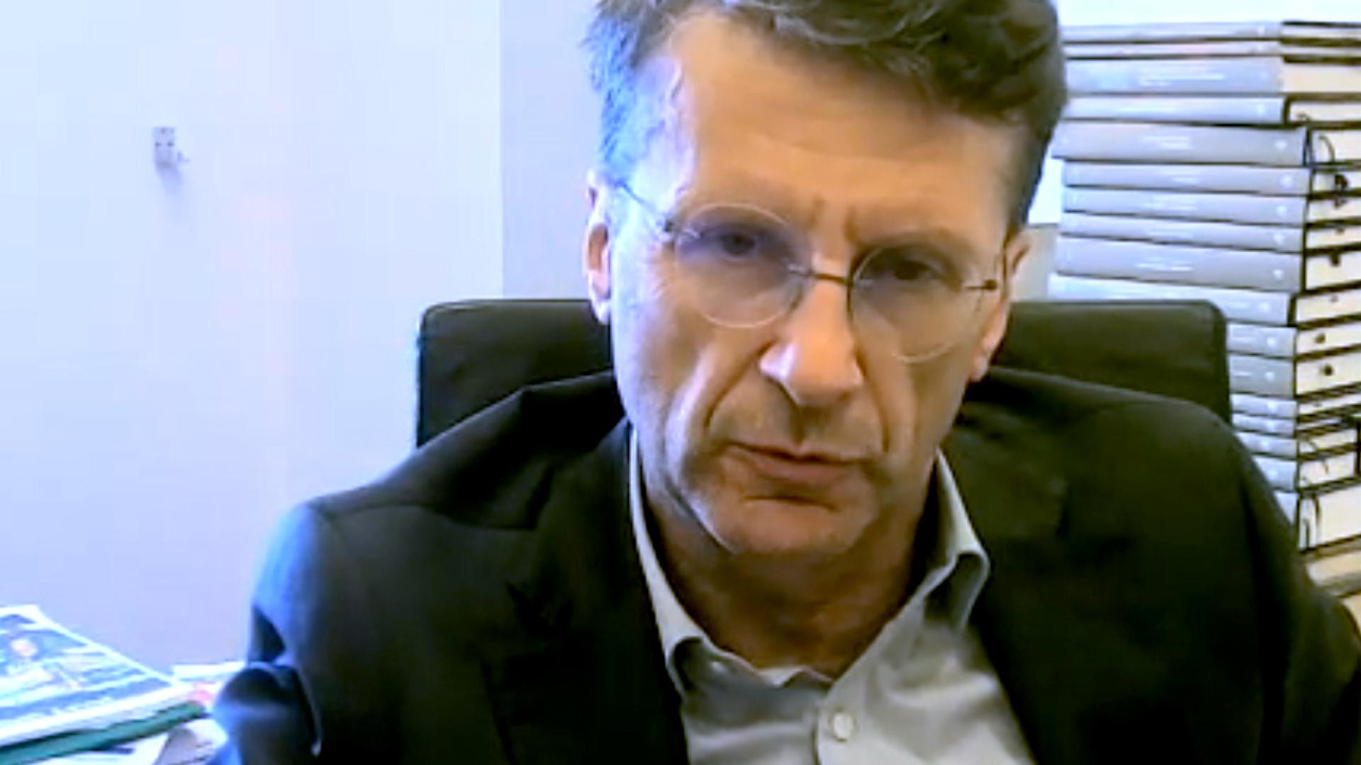 Economist: A venit "mama tuturor crizelor" în România. În două luni am putea rămâne fără bani de pensii şi salarii