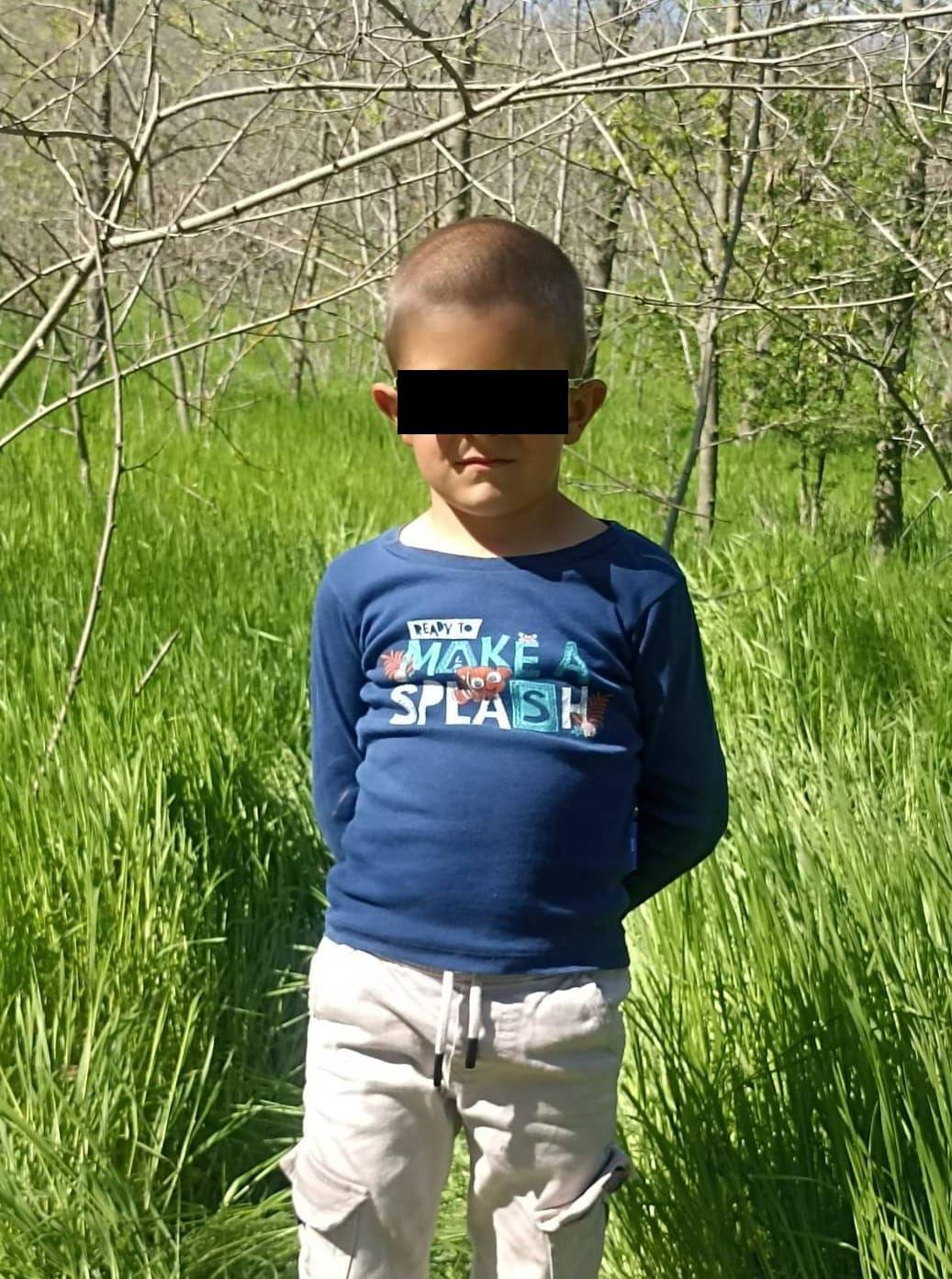 Un copilaş de cinci ani s-a înecat, după ce a căzut într-un iaz din Galaţi. Sorin s-a stins la câţiva metri de casă