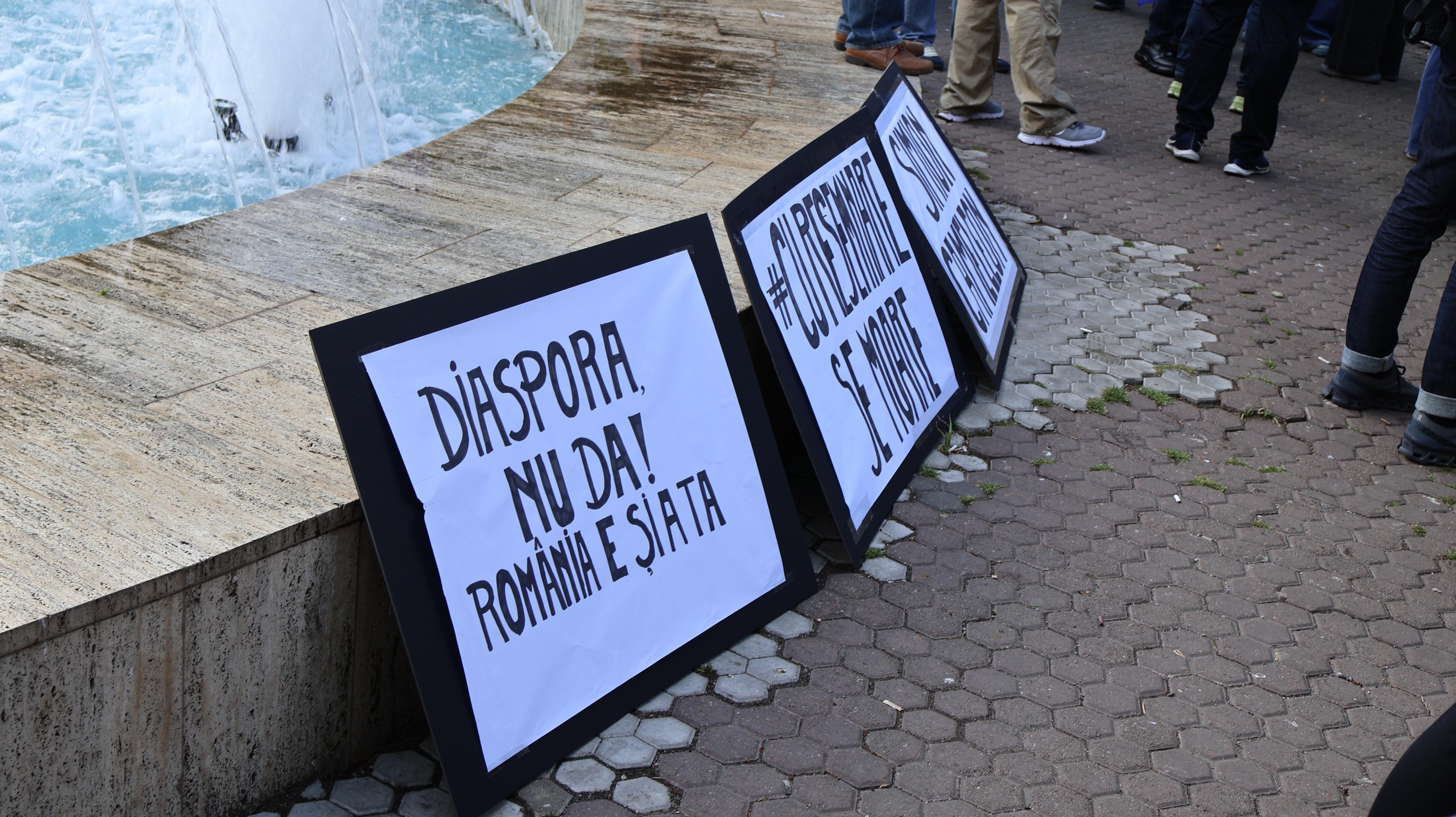 LIVE VIDEO. Marş proeuropean în Bucureşti. Mii de oameni, la Universitate: "România se află într-un punct de cotitură"