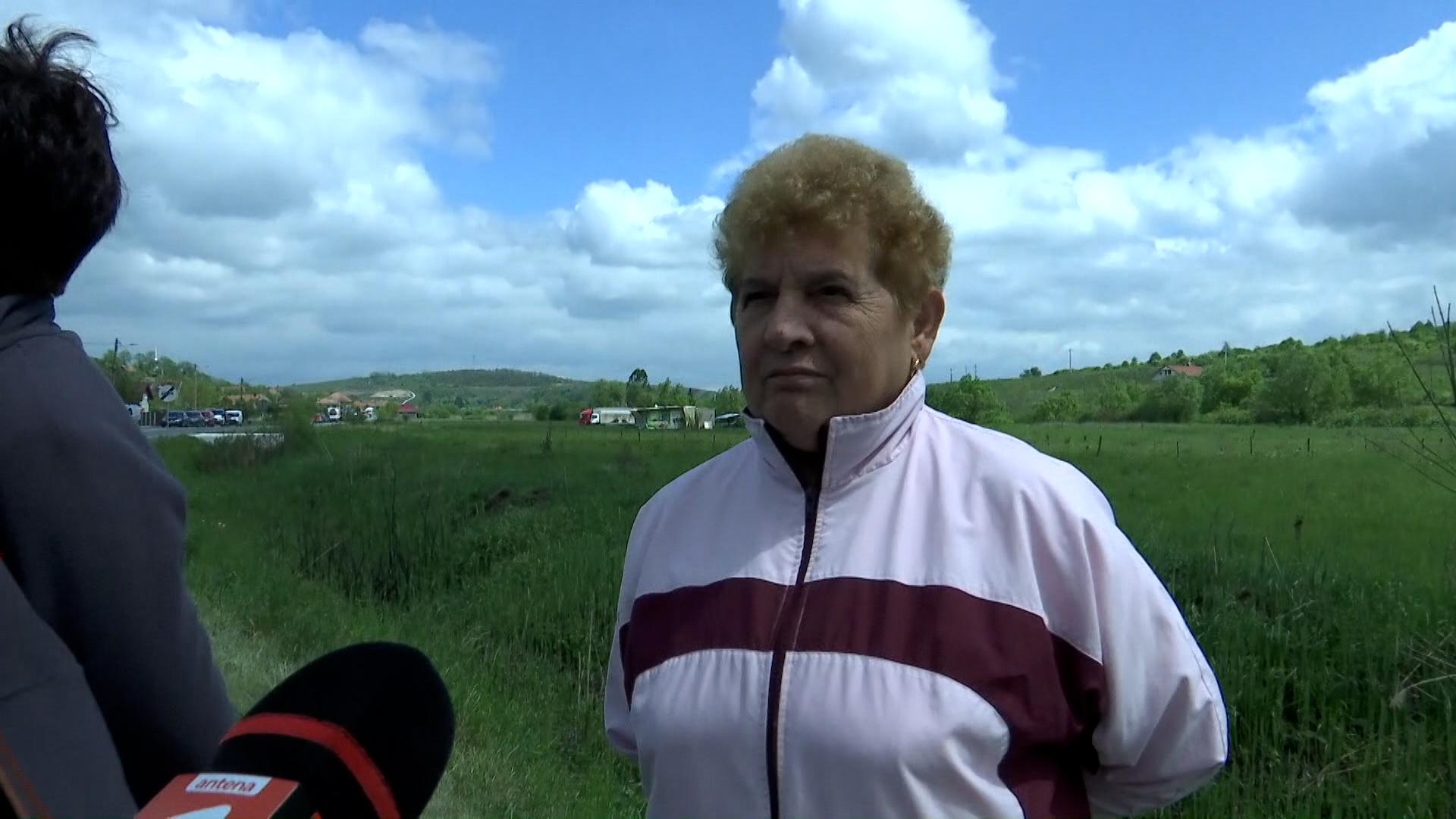 Familie decimată pe un drum din Cluj: Venise din Italia pentru o nuntă, dar a rămas captivă în maşina cuprinsă de flăcări. Doar doi supravieţuitori