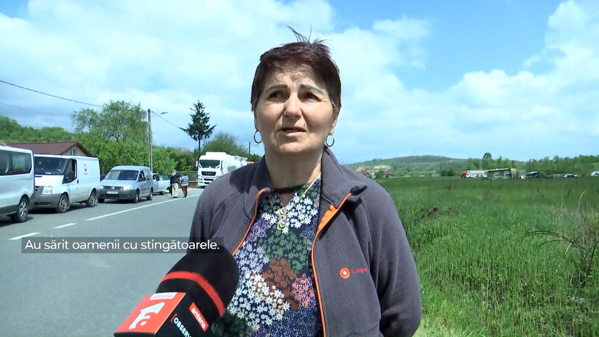 Familie decimată pe un drum din Cluj: Venise din Italia pentru o nuntă, dar a rămas captivă în maşina cuprinsă de flăcări. Doar doi supravieţuitori