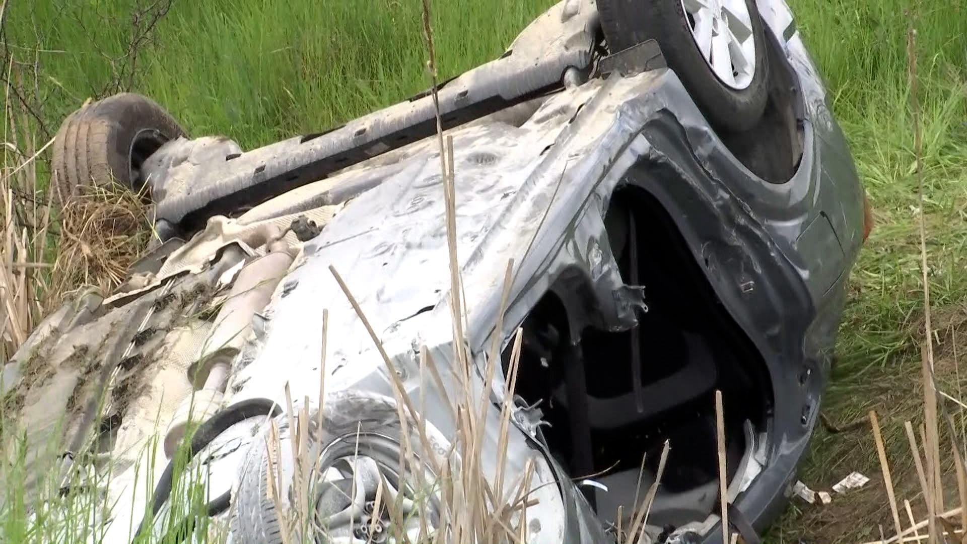 Familie decimată pe un drum din Cluj: Venise din Italia pentru o nuntă, dar a rămas captivă în maşina cuprinsă de flăcări. Doar doi supravieţuitori