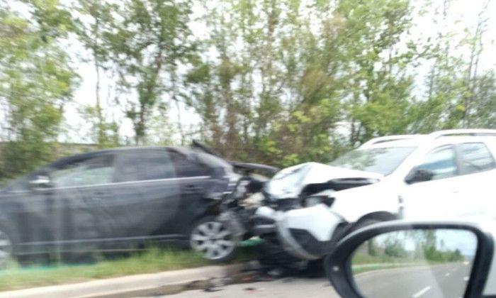 Fiul lui Ionel Ganea, rănit grav în urma unui accident rutier între Hurez şi Făgăraş. Fostul fotbalist şi-ar fi ţinut copilul pe scaunul din faţă