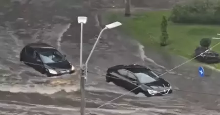 Cauzele furtunii de luni din Capitală. ANM: Astfel de fenomene vor deveni deosebit de extreme