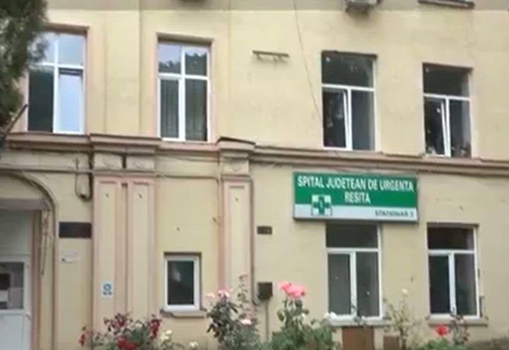 Alertă sanitară în Reșița, după ce o fetiţă de opt ani a fost diagnosticată cu meningită bacteriană