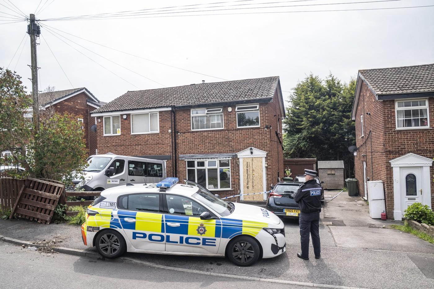 Tată şi fiică, morţi într-un incendiu care le-a cuprins casa în Anglia. Mama era plecată în pelerinaj