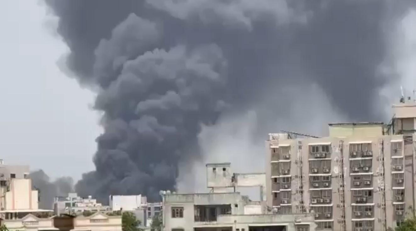 Un avion Air India cu peste 200 de persoane la bord s-a prăbuşit în India după decolare