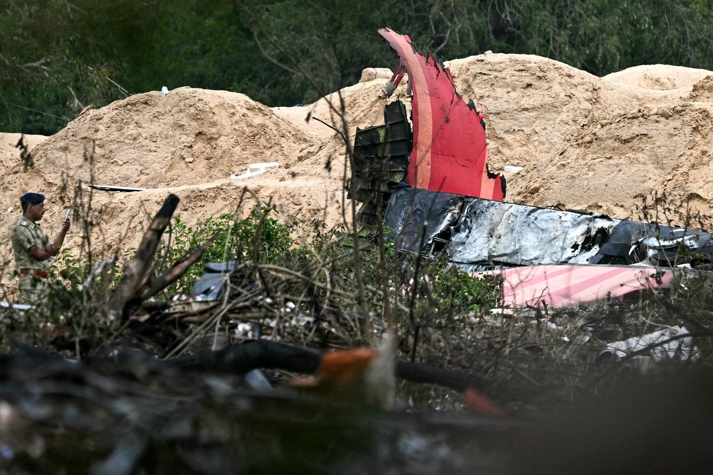 Cum a reuşit singurul supravieţuitor al accidentului Air India să se salveze