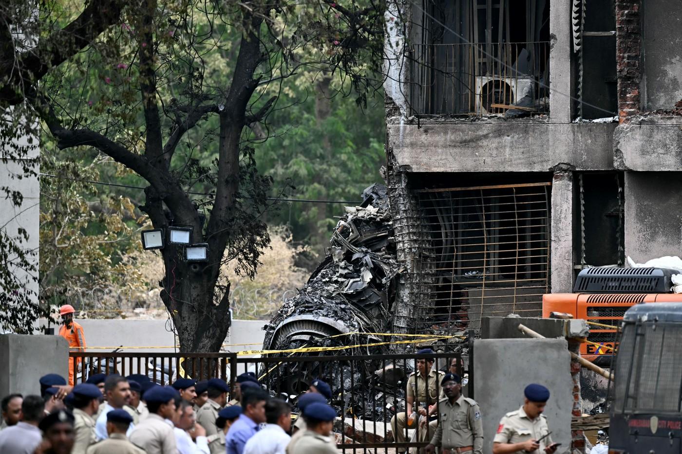 Cum a reuşit singurul supravieţuitor al accidentului Air India să se salveze