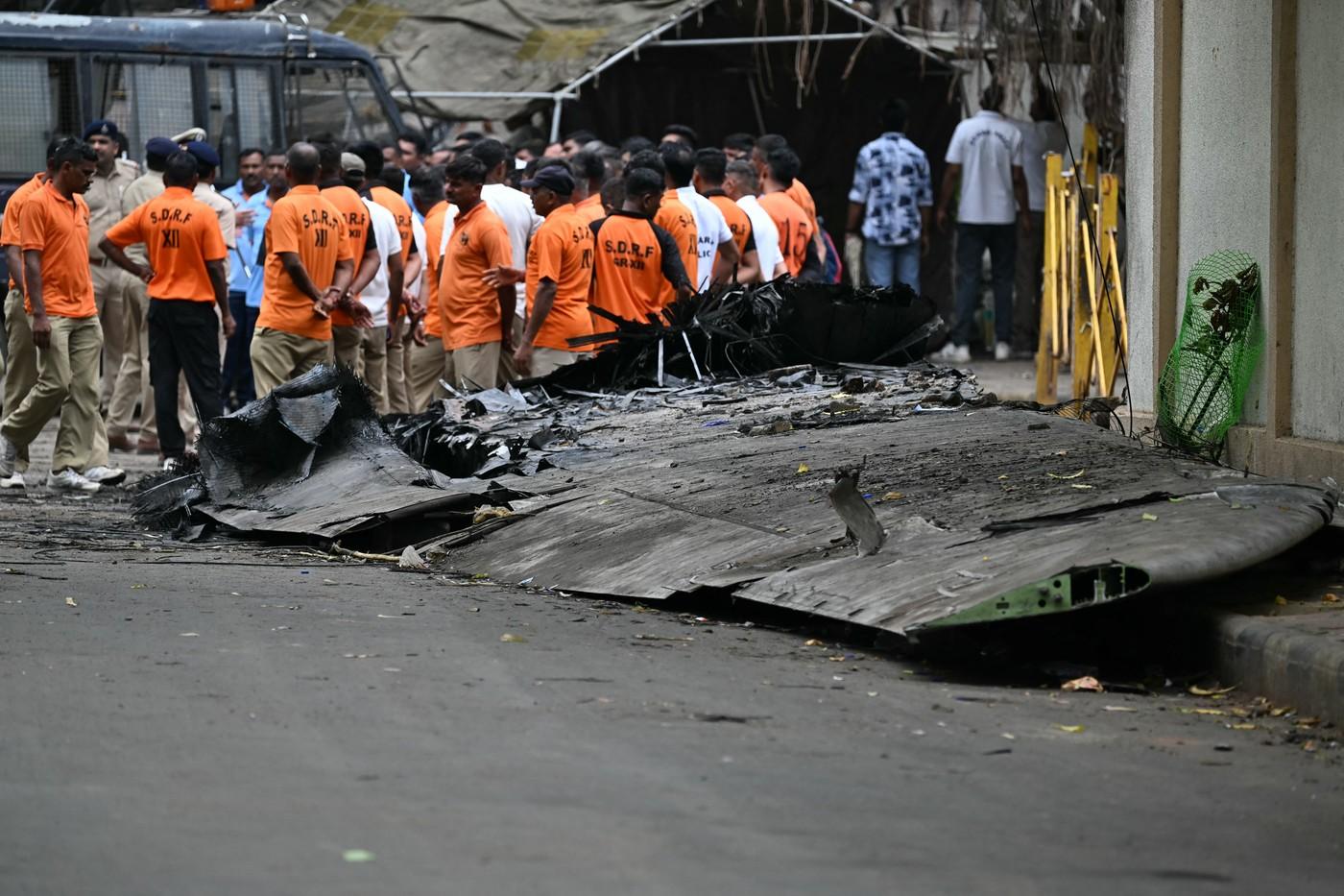 Cum a reuşit singurul supravieţuitor al accidentului Air India să se salveze