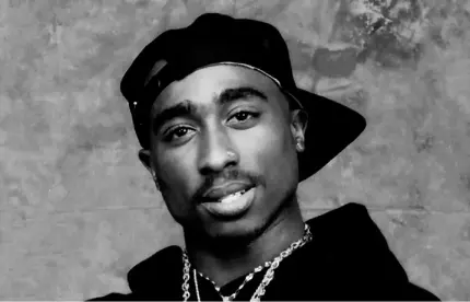 Pe 16 iunie 1971 se năştea hip-hoperul american Tupac Shakur Pe 16 iunie 1971 se năştea hip-hoperul american Tupac Shakur