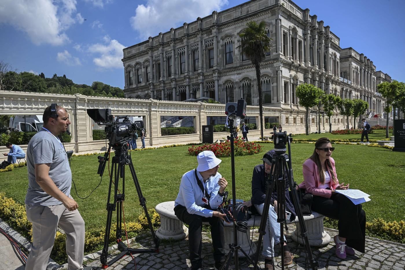 A doua rundă de negocieri între Rusia și Ucraina la Istanbul, după atacul umilitor suferit de Putin