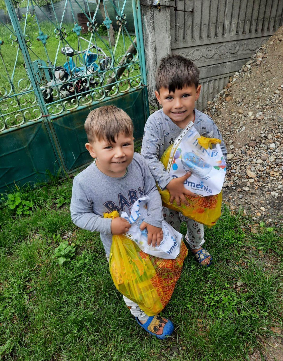 Din Europa spre satele uitate de acasă, RoOmenia desenează speranță cu gust de ciocolată