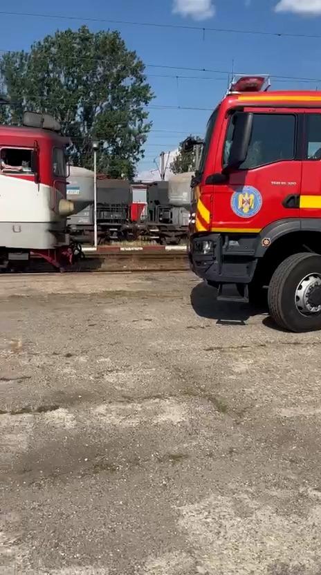 O tânără de 20 de ani, lovită de tren în gara din Turceni. Fata a fost scoasă în stare gravă