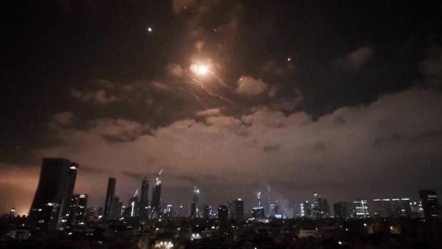 Iranul și Israelul reiau atacurile după ce negocierile au eşuat